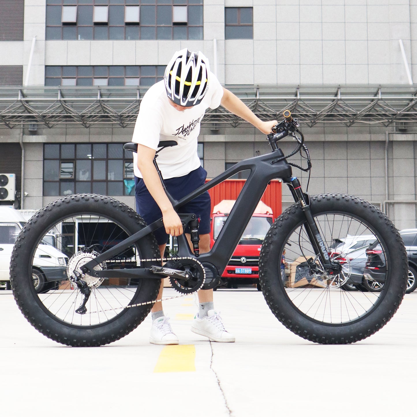 fat LOKI Carbon eMTB | 4.8" Fat Tires | Bafang M620 | Snow/Mud All-Terrain Electric Mountain Bike