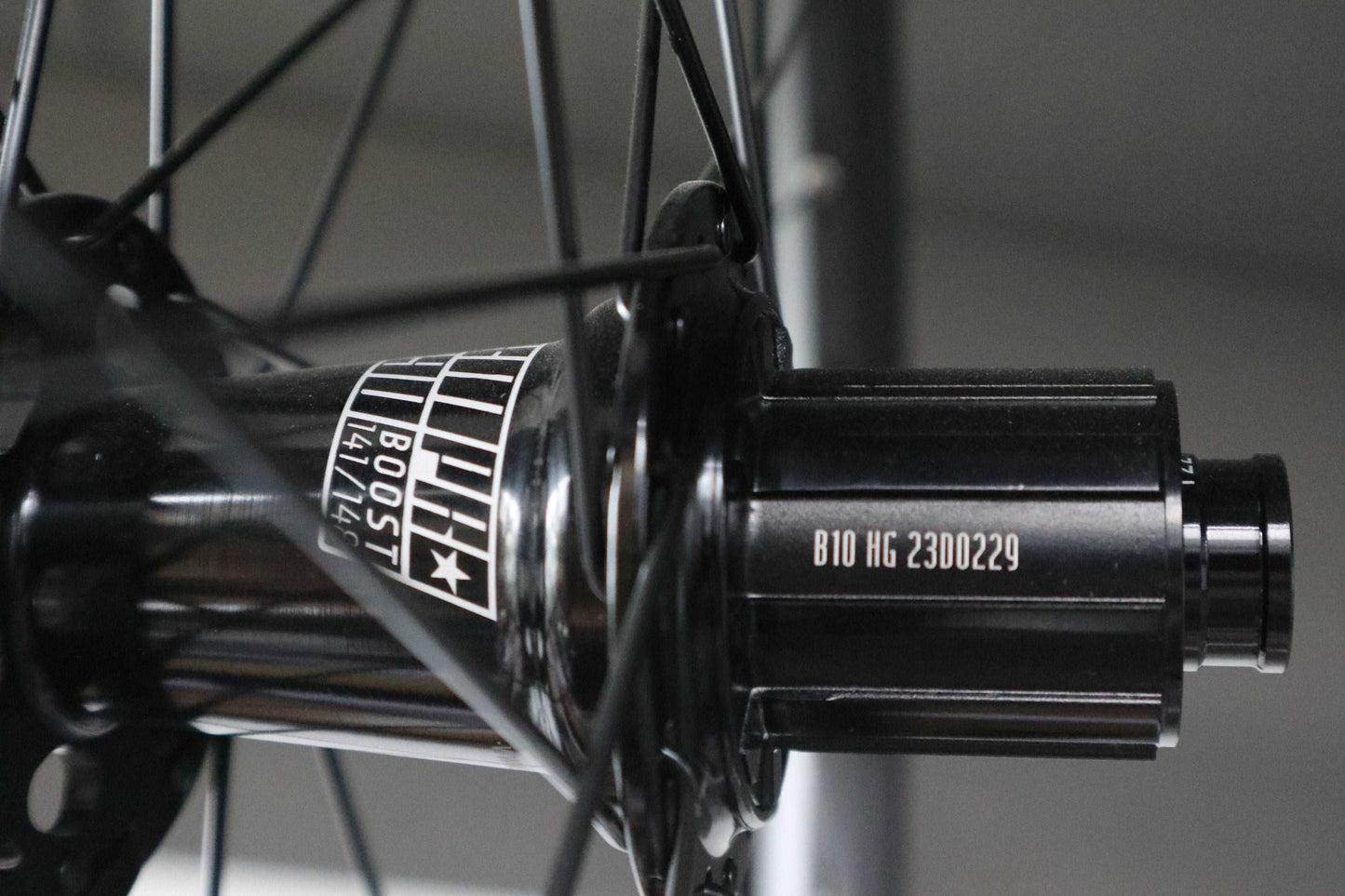 a Pair of SunRingle Düroc 35 Wheels