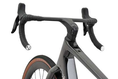 Eagle M820 E-Gravel Bike (Carbon)