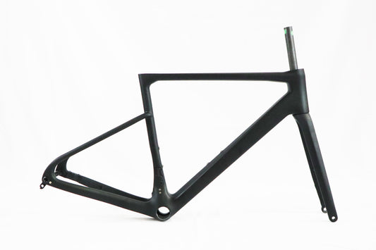 Cuadro de bicicleta de gravel ligero (carbono)