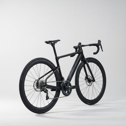 R02 700*28C Light Weight Road Bike