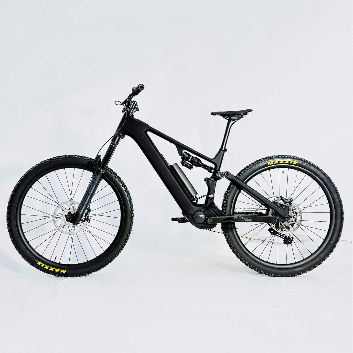 CEF55 Carbon Bafang M820 eMTB | Rear Travel 150mm
